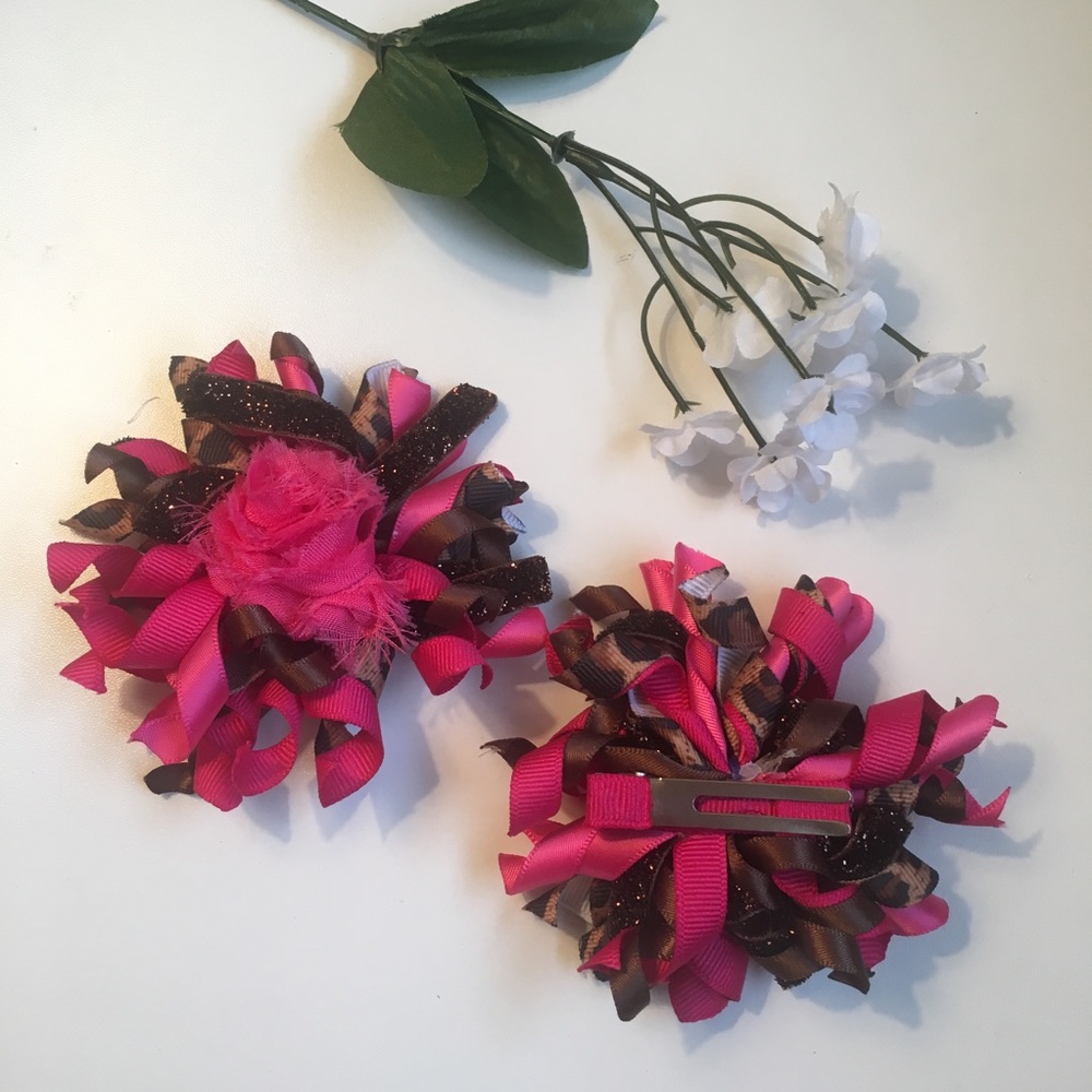 Girls korker bows. Bright colors with puff.